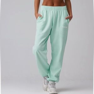 NEW TALENTLESS WOMENS LIGHTWEIGHT SWEATPANTS SIZE: M